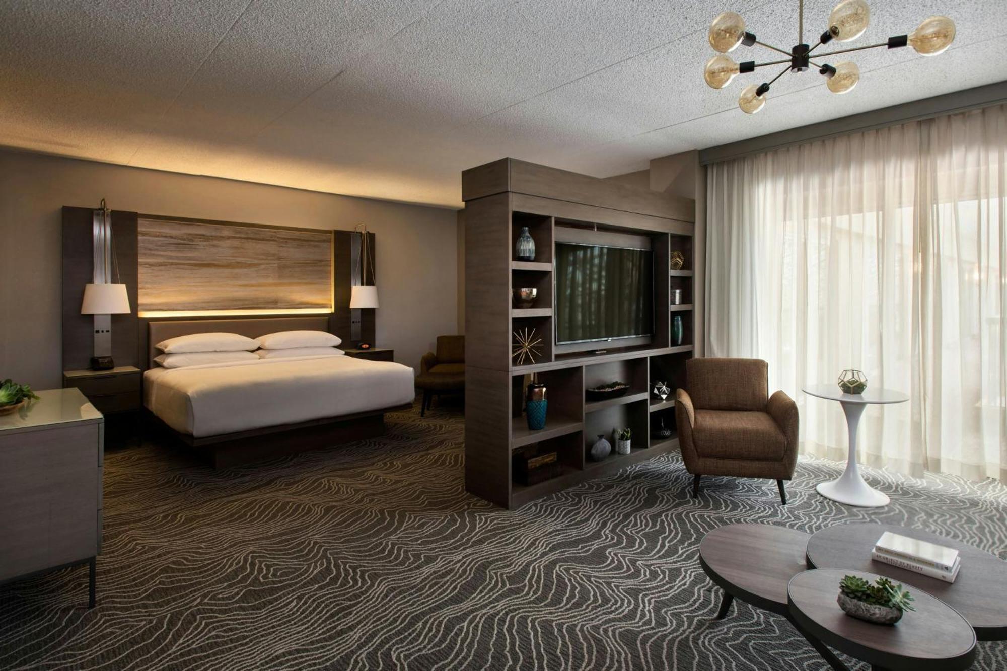 Marriott Long Island Hotel 4*